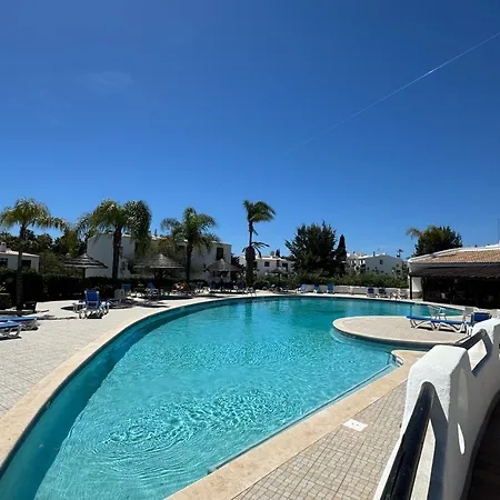 Apartment Ocean Vista Retreat With & Pool Access By Drago Albufeira