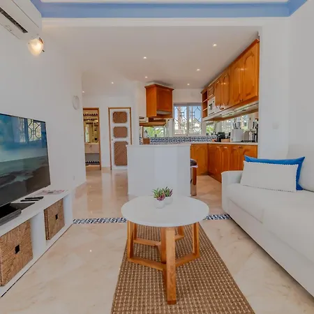 Ocean Vista Retreat By Dragorentals *