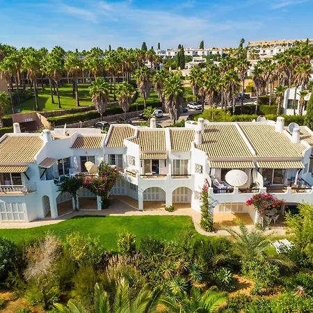 Ocean Vista Retreat With & Pool Access By Drago *