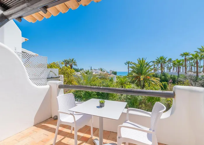 Apartament Ocean Vista Retreat With & Pool Access By Drago