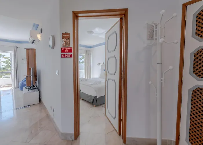 Ocean Vista Retreat With & Pool Access By Drago Apartament Albufeira