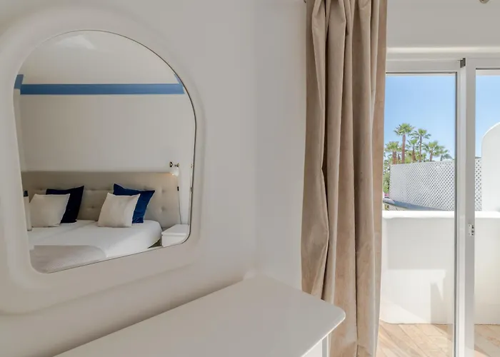 Ocean Vista Retreat With & Pool Access By Drago *