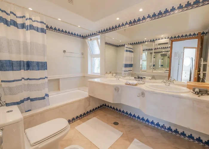 Ocean Vista Retreat With & Pool Access By Drago