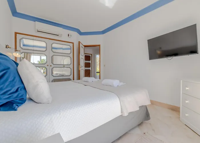 Ocean Vista Retreat With & Pool Access By Drago Apartament *