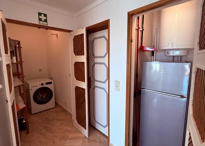 Apartament Ocean Vista Retreat With & Pool Access By Drago *