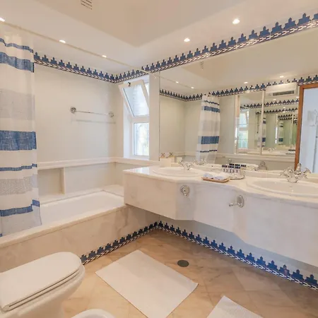 Ocean Vista Retreat With & Pool Access By Drago