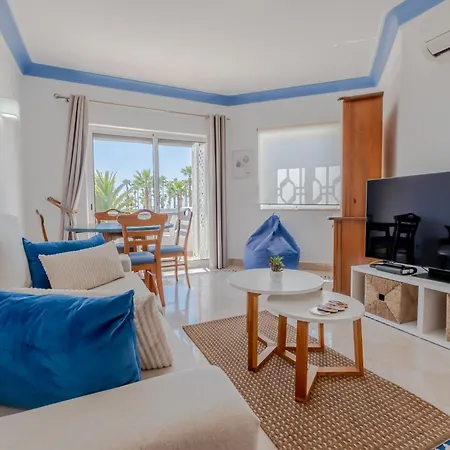 Ocean Vista Retreat With & Pool Access By Drago *