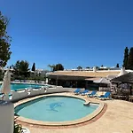 Ocean Vista Retreat With & Pool Access By Drago Lejlighed *